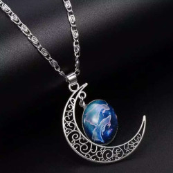 Cettia	A divine necklace with a zodiac sign