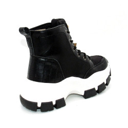 Ankle Sneakers Μποτάκι Αθλητικό Μαύρο (negro) με κορδόνια από τη συλλογή της εταιρίας kylie