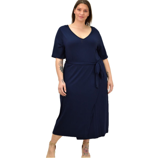 Γυναικείο μίντι φόρεμα για μεγάλα μεγέθη