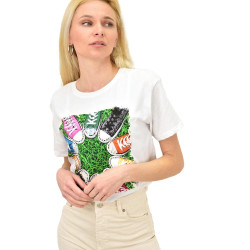 Γυναικείο T-shirt με τύπωμα παπούτσια και στρας 