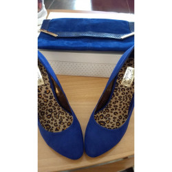 Blue high heels Kitsch Couture & purse New Look